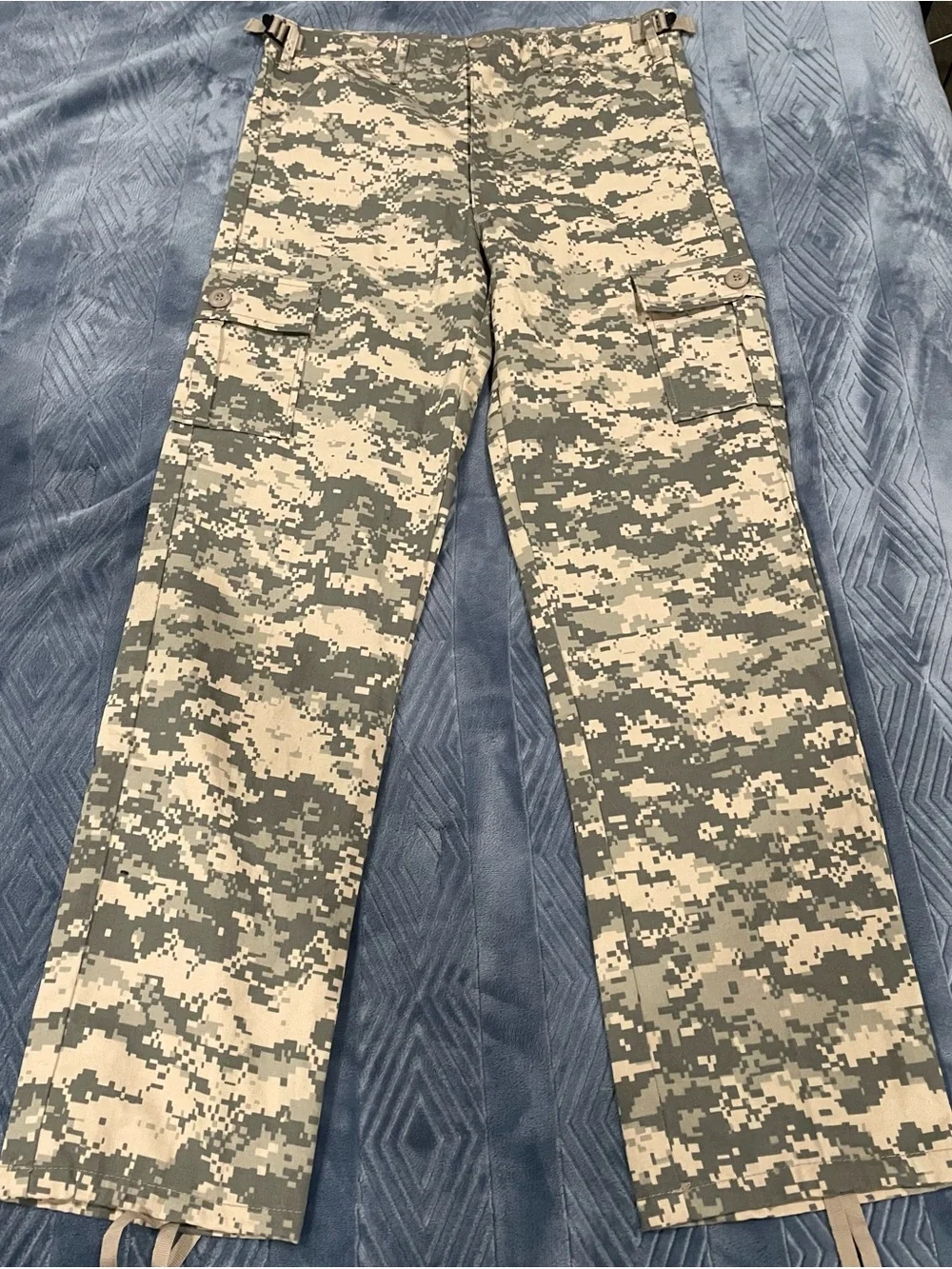 Rothco Kids Digital Camo Cargo Pants in Green and Tan